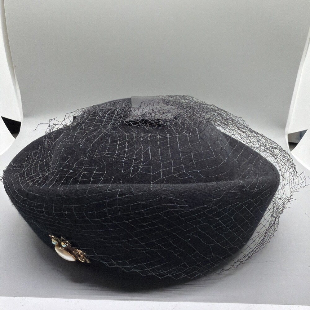 Vintage 1950s Henry Pollak Peachfelt Black Pillbox Tilt Hat Veil Union Label NY
